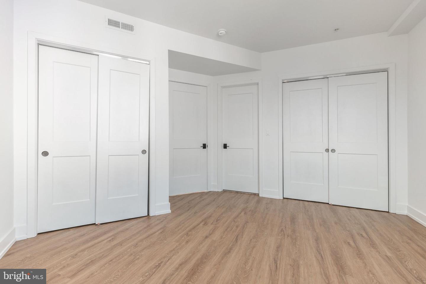 1519 Ridge Ave #201 Property Photo 11