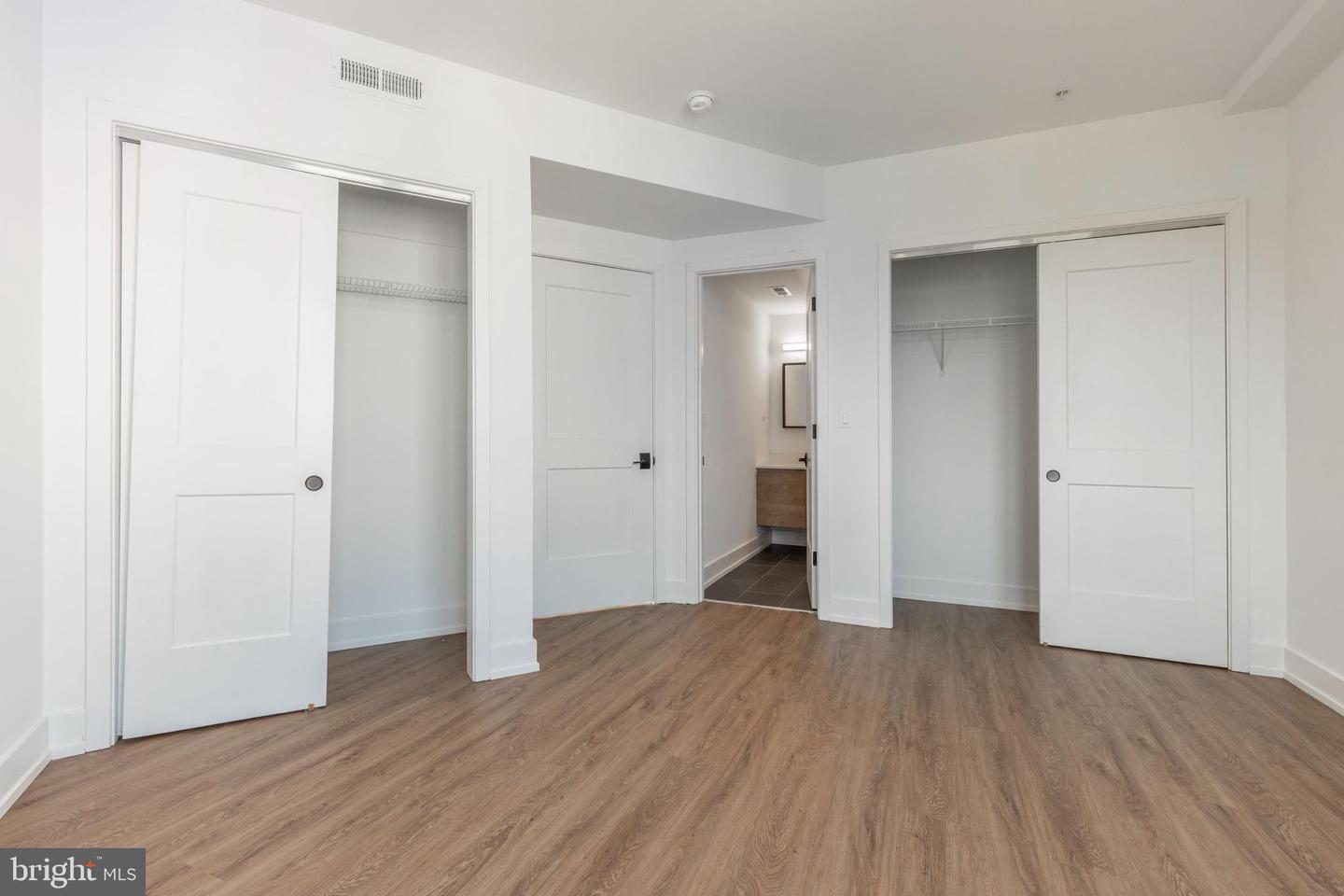 1519 Ridge Ave #201 Property Photo 12