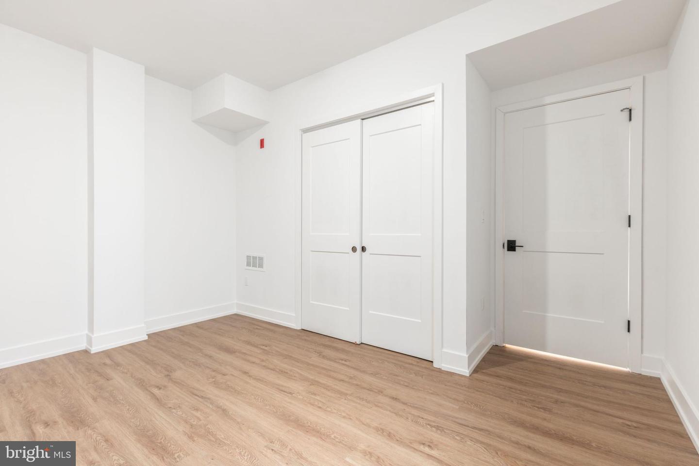 1519 Ridge Ave #201 Property Photo 13