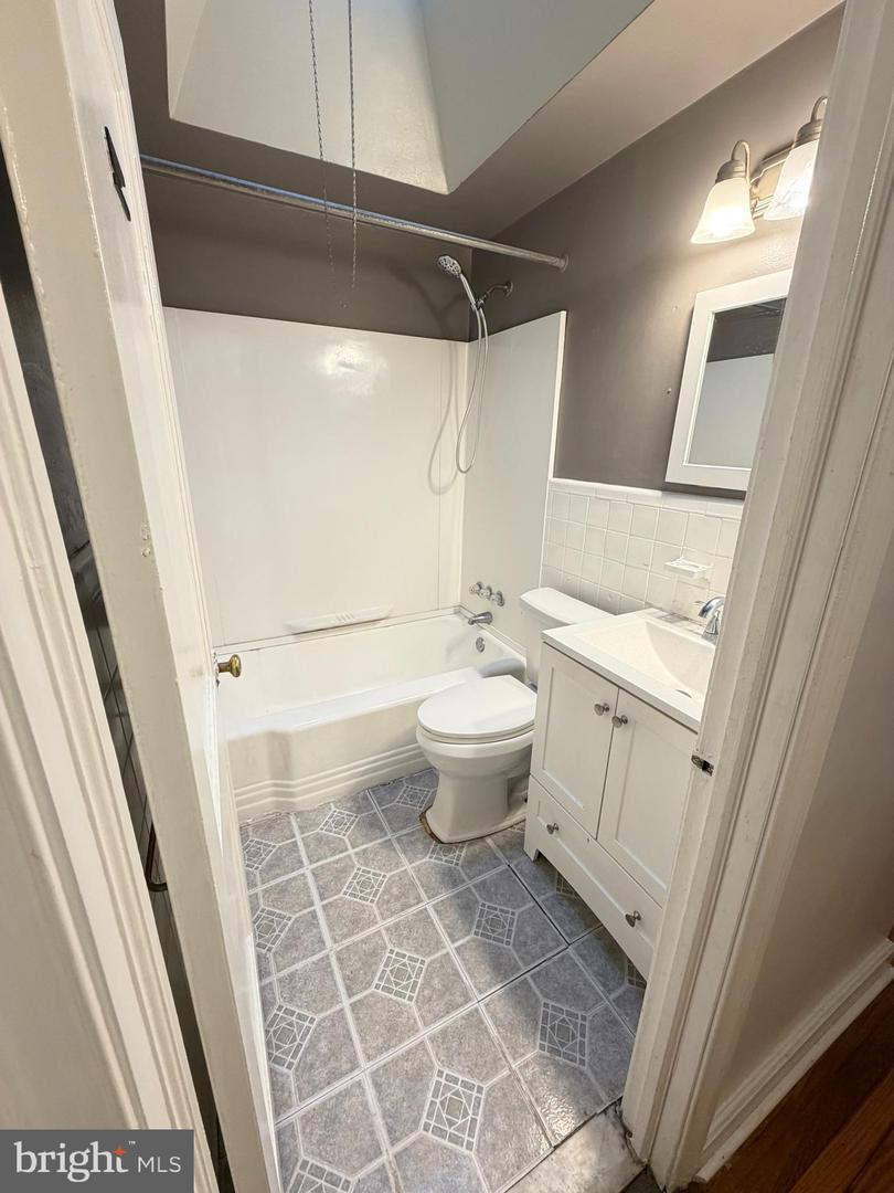 7511 Sherwood Rd Property Photo 21