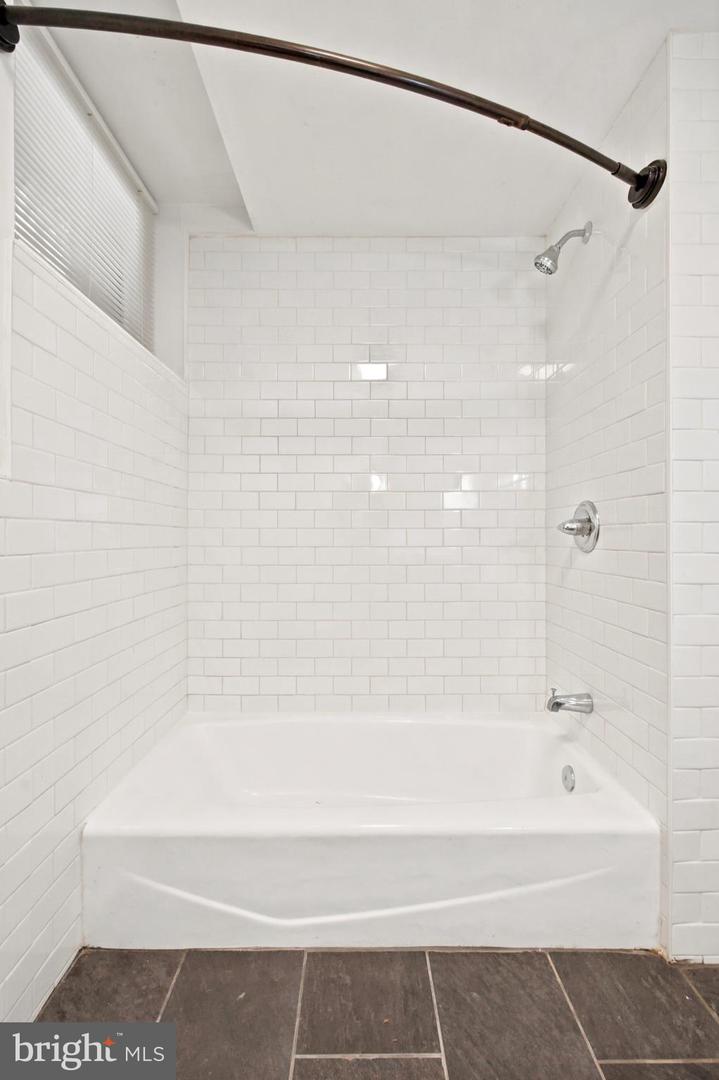 1712 Mount Vernon #1r Property Photo 7