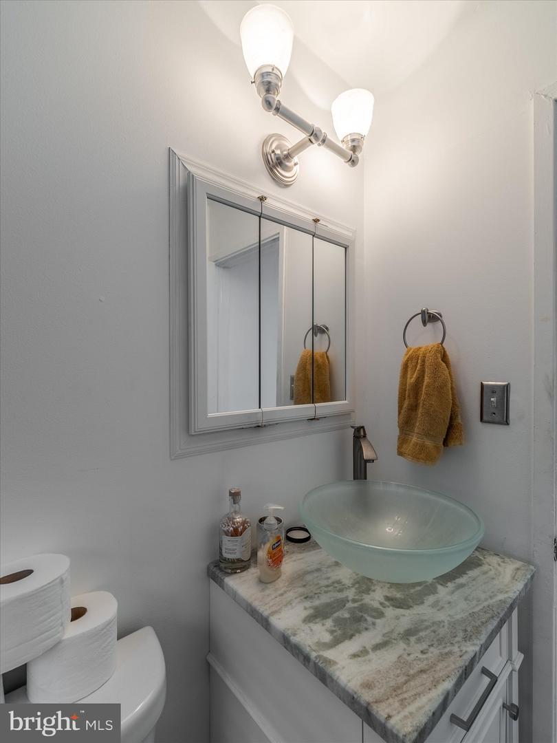 1108 Locust St Property Photo 10
