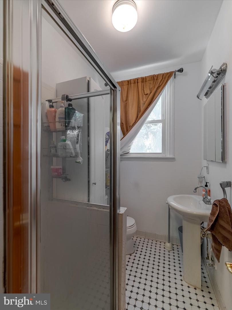 1108 Locust St Property Photo 32