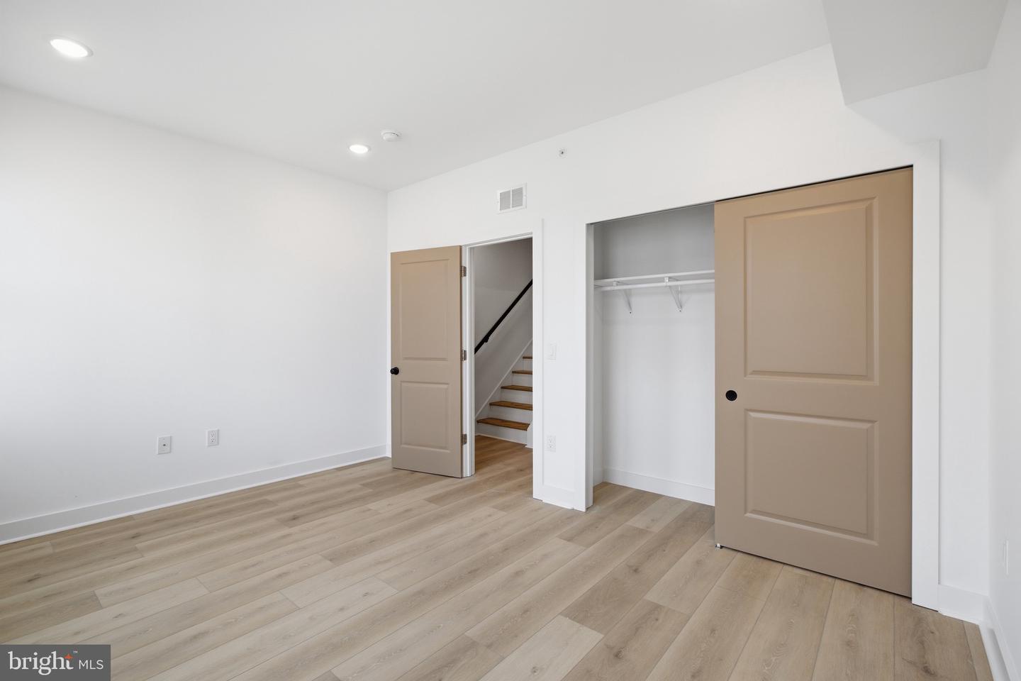 2237 N 16th St #2 Property Photo 11