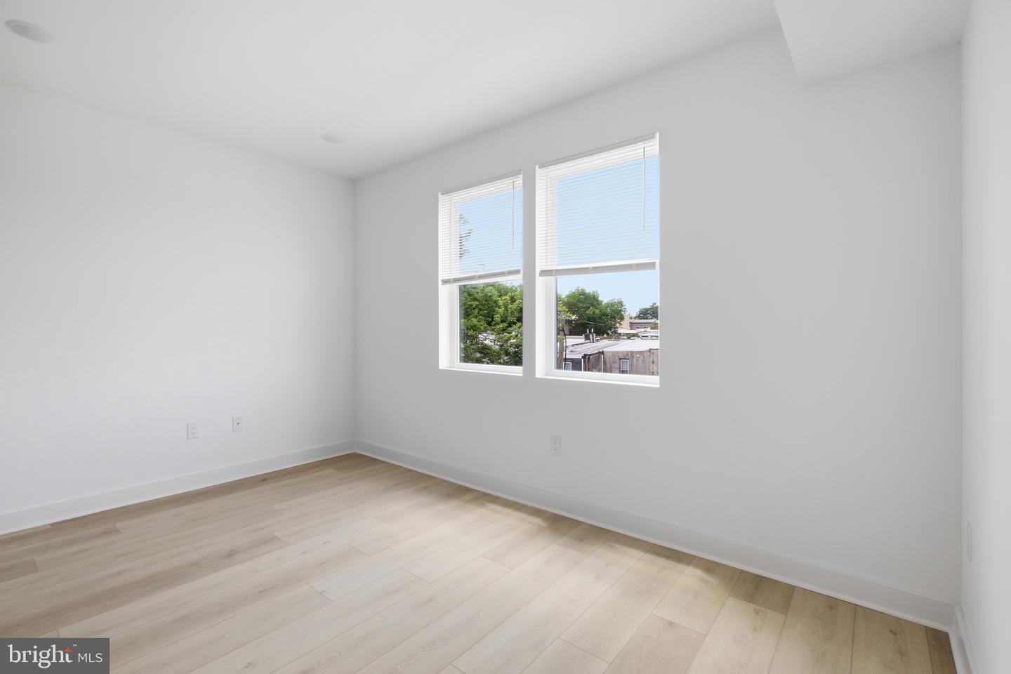2237 N 16th St #2 Property Photo 13