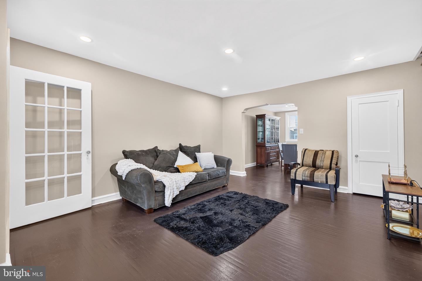 115 Widener Pl Property Photo 6