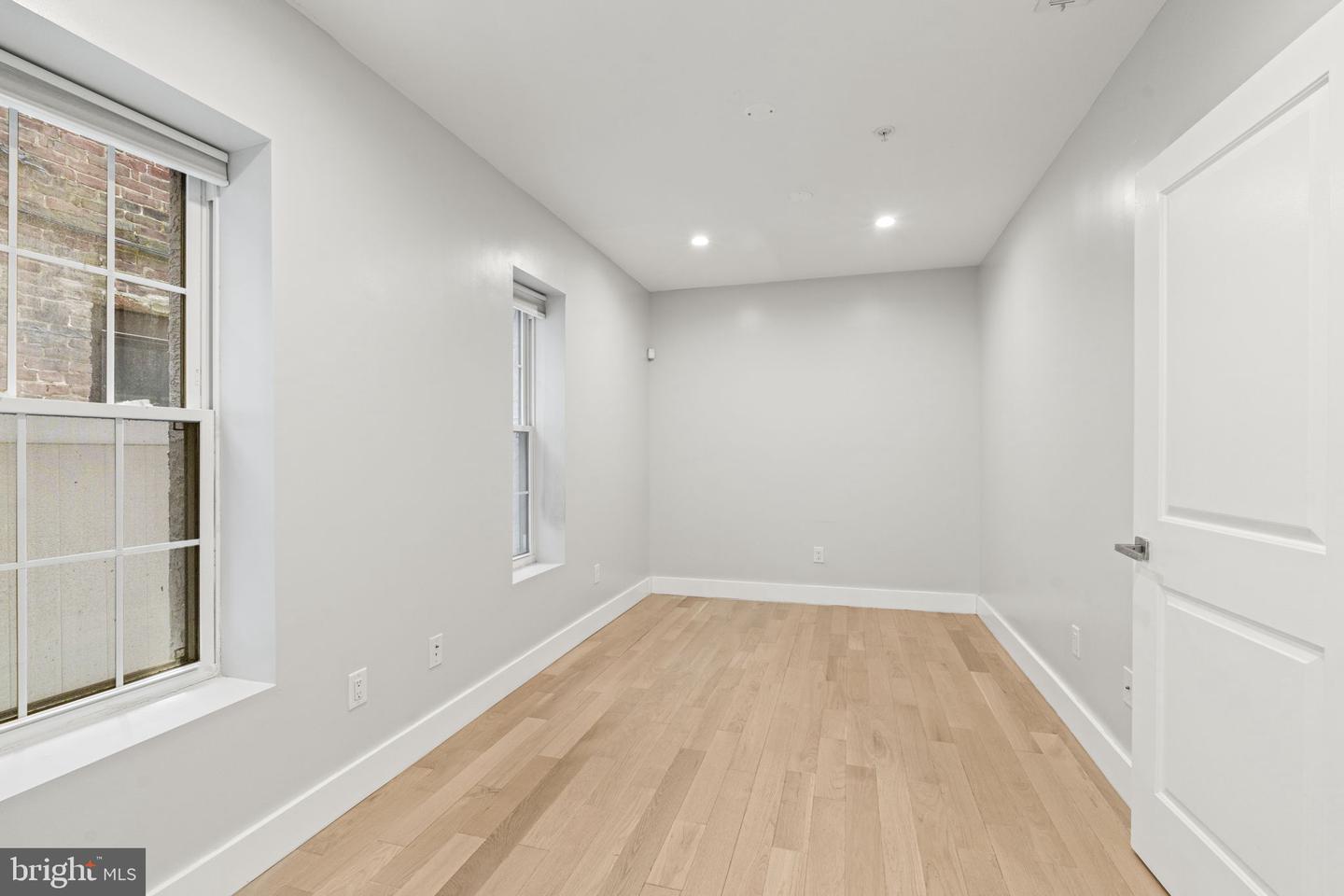 1005 N Marshall St #1 Property Photo 8