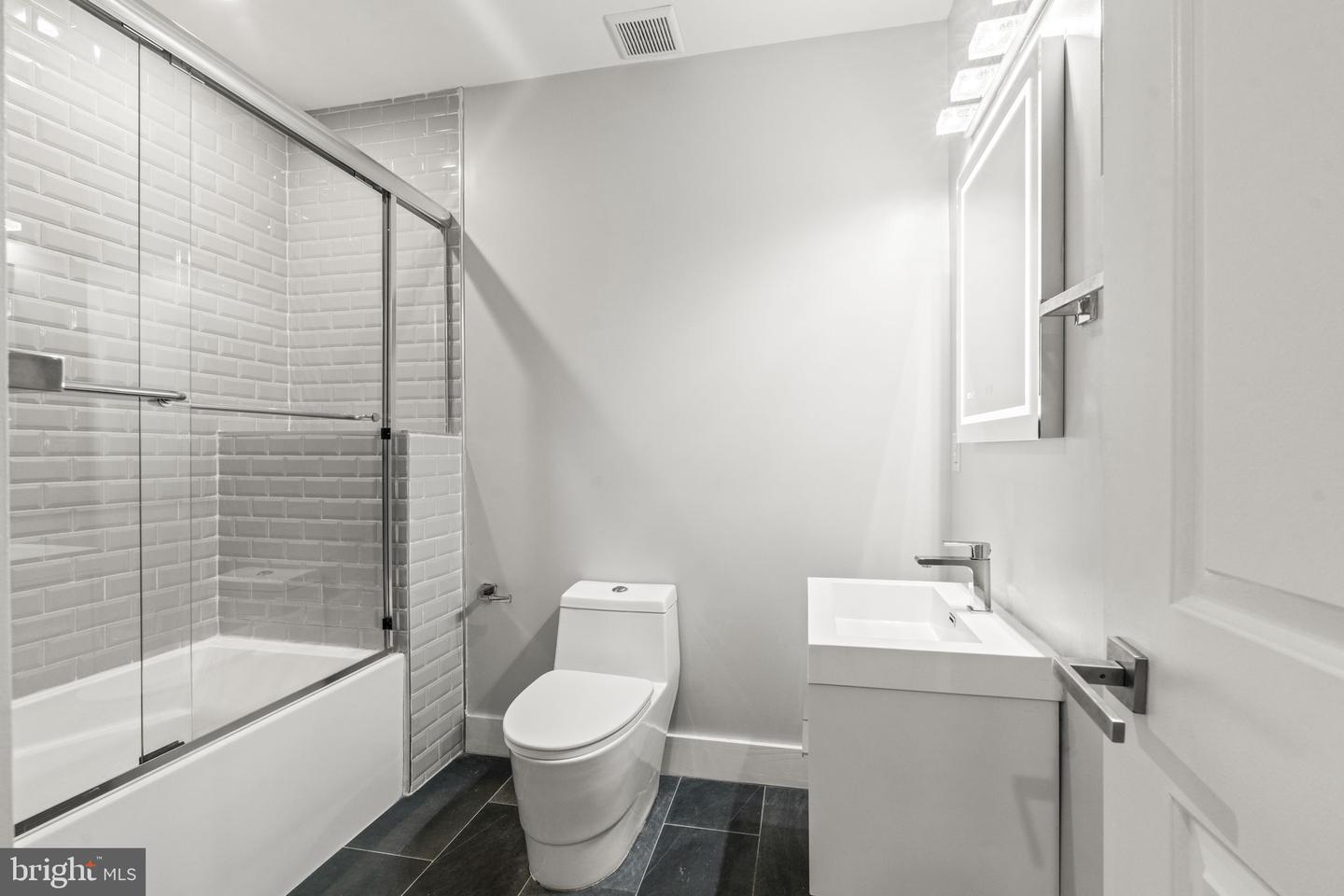 1005 N Marshall St #1 Property Photo 10