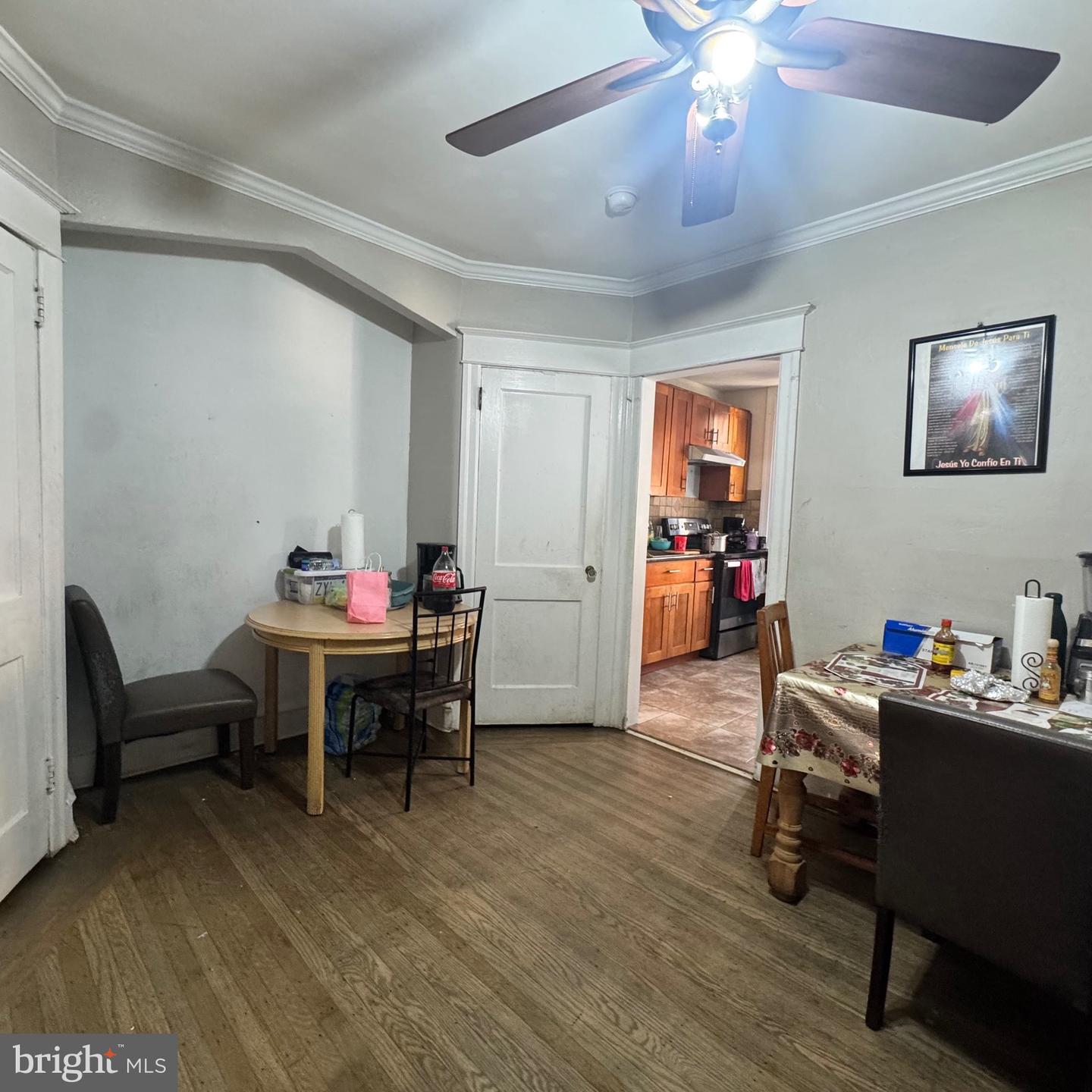4159 Gilham St Property Photo 3