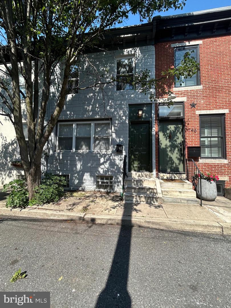 748 S HARSHAW ST Property Photo 1