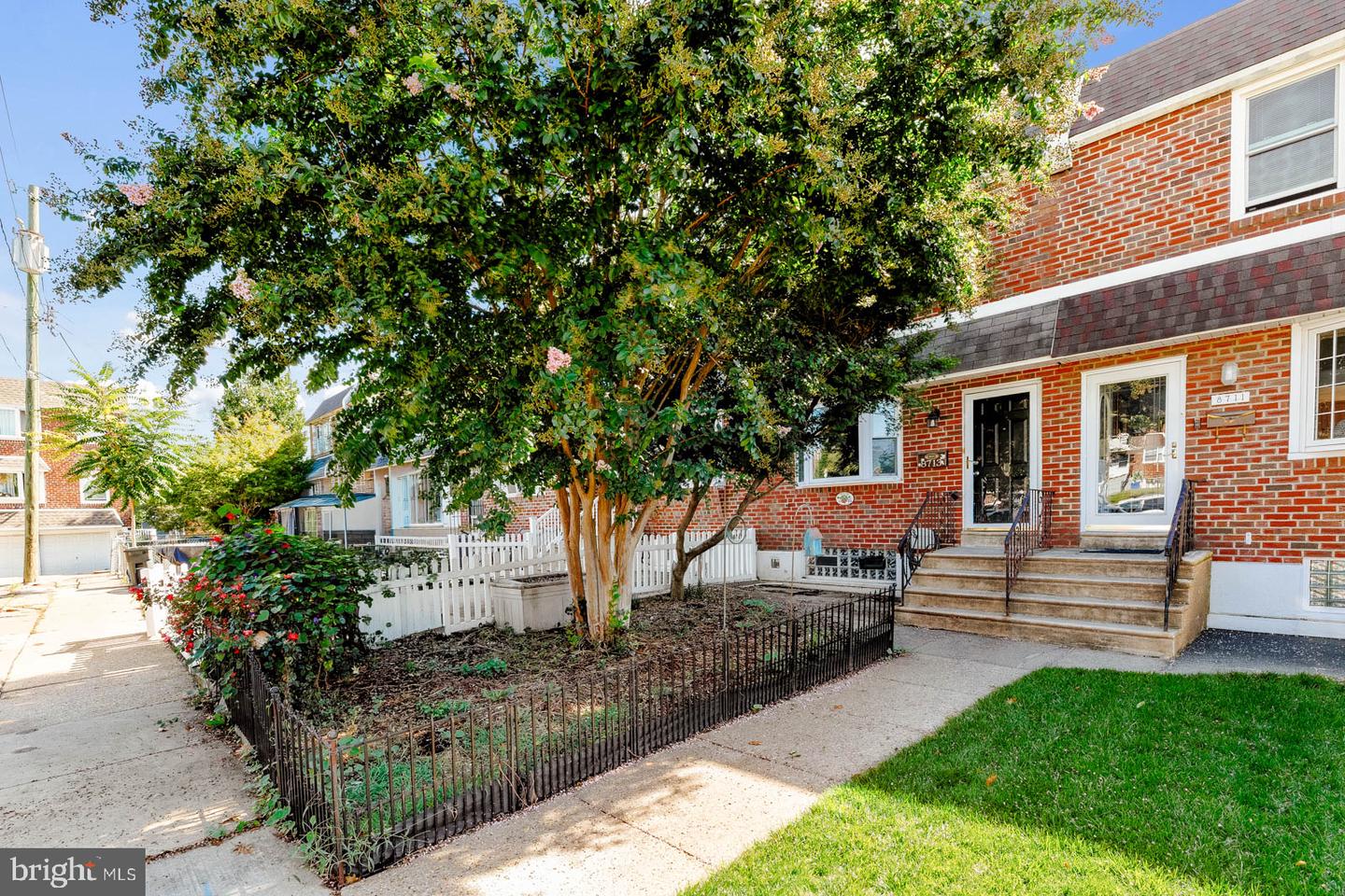 8713 Jackson St Property Photo 4