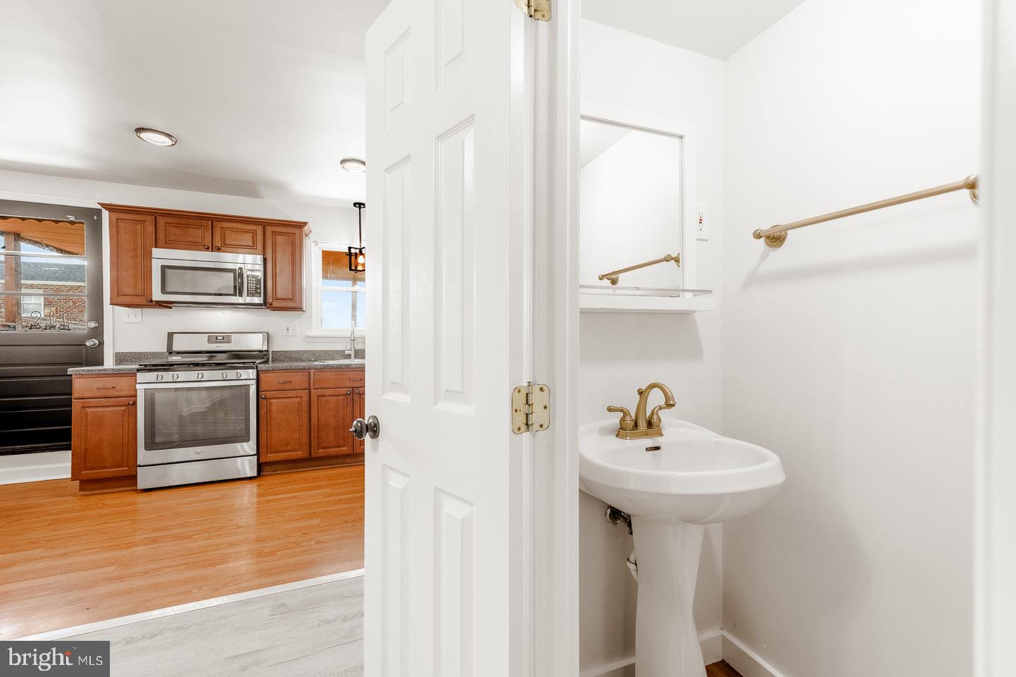 8713 Jackson St Property Photo 12