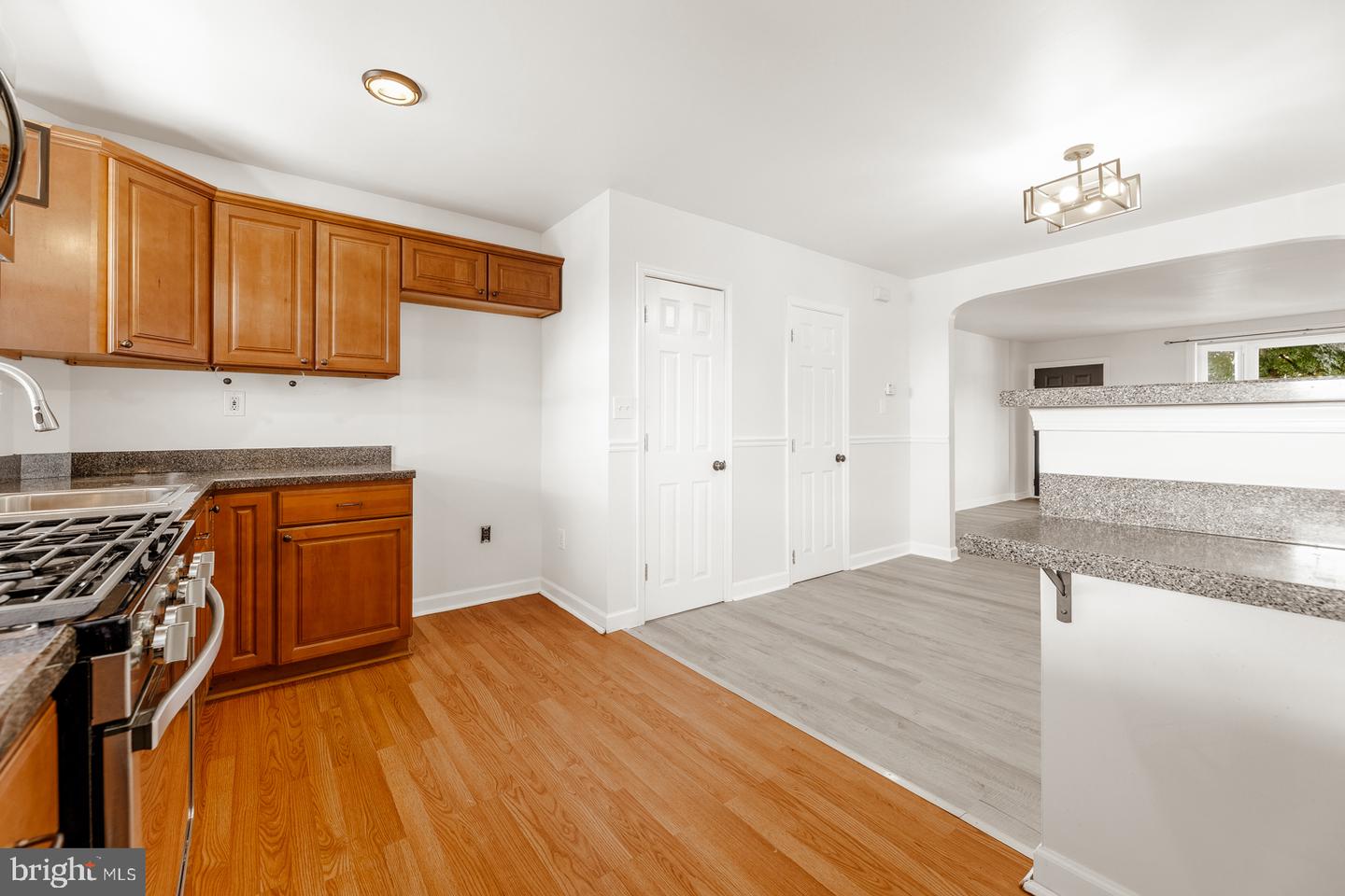 8713 Jackson St Property Photo 13