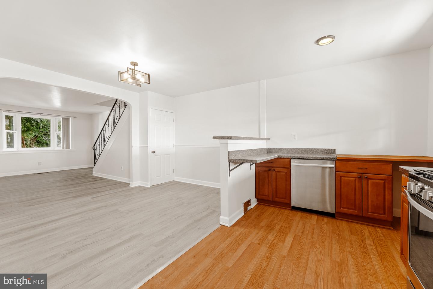 8713 Jackson St Property Photo 14