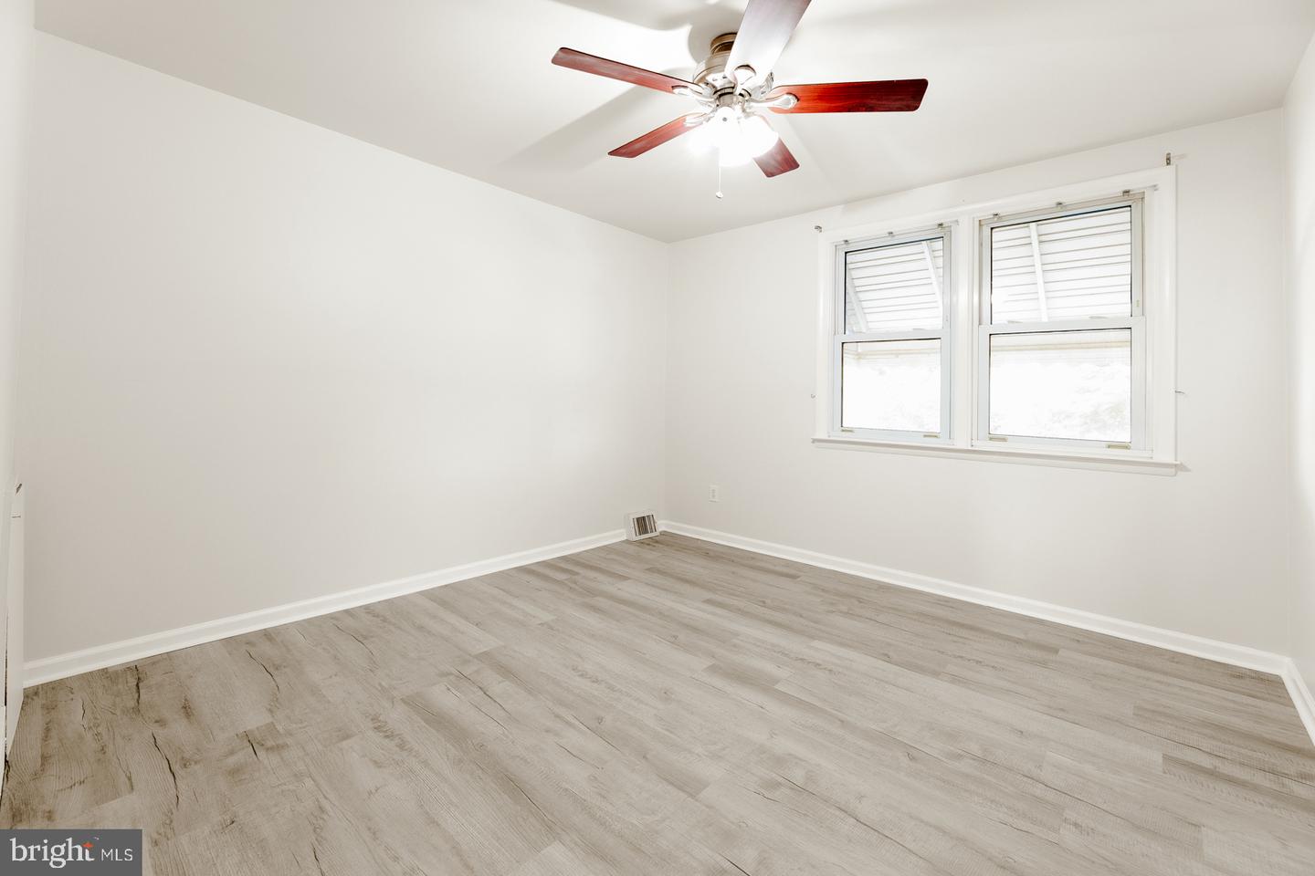 8713 Jackson St Property Photo 18