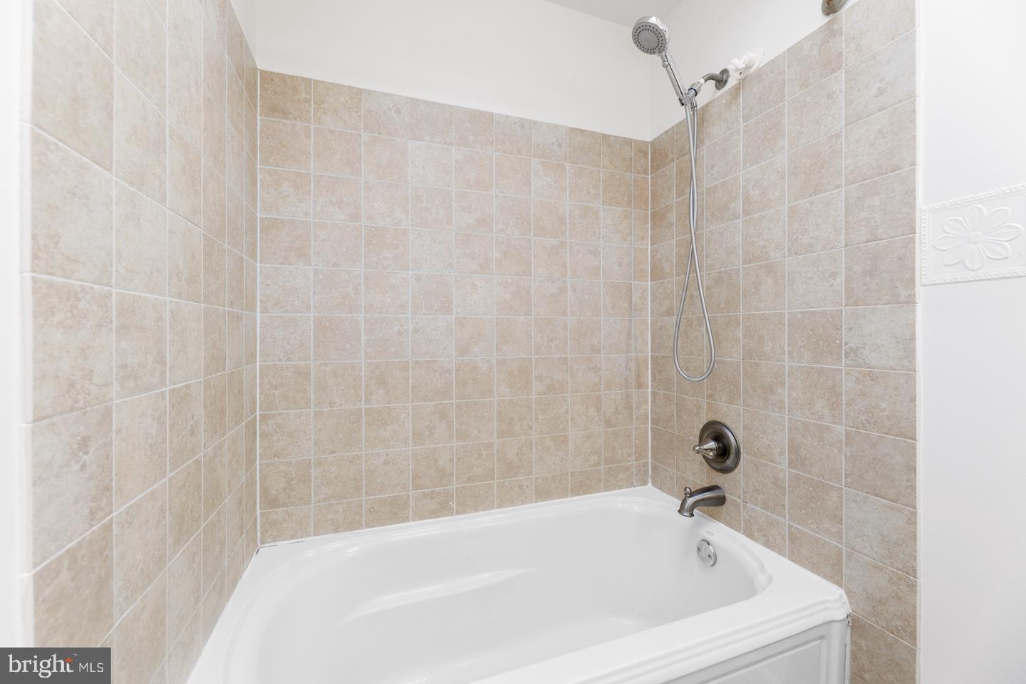 8713 Jackson St Property Photo 23