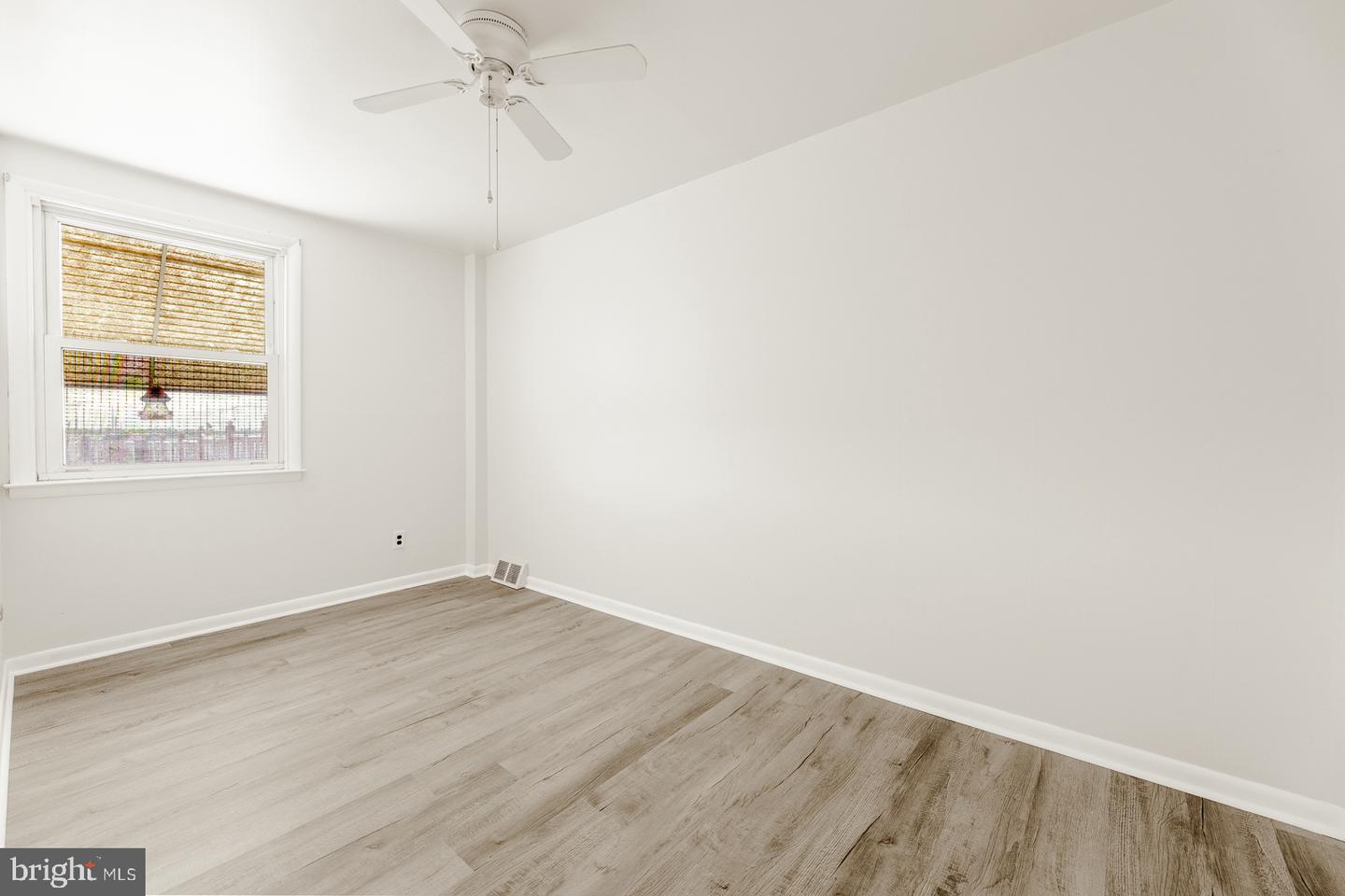 8713 Jackson St Property Photo 24