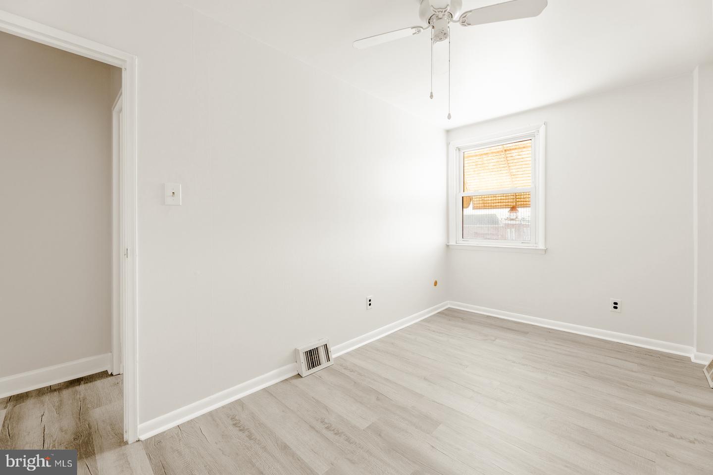 8713 Jackson St Property Photo 25
