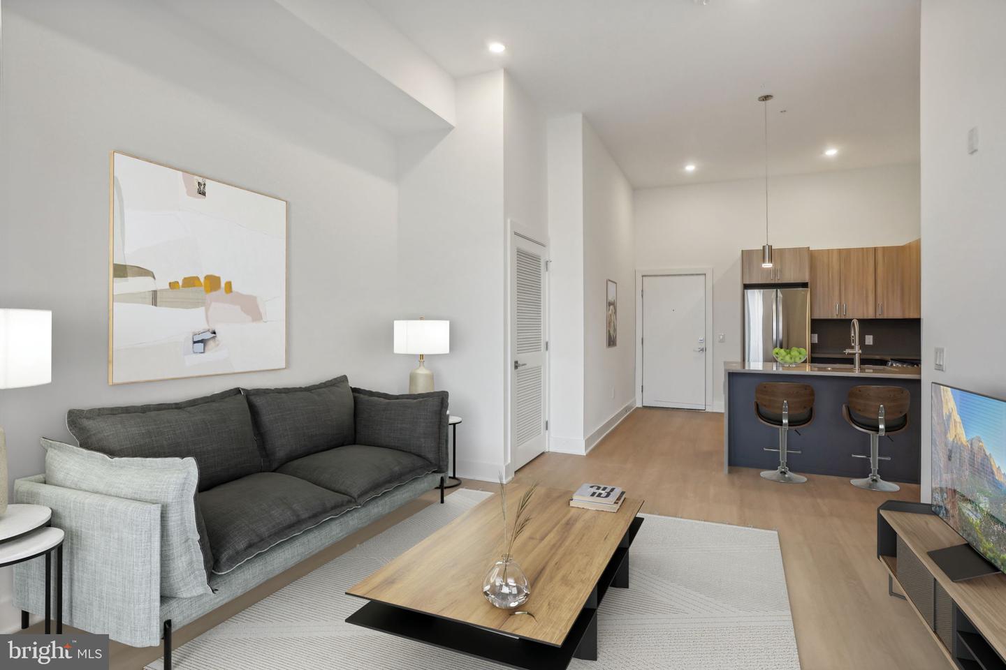 1731 Tilghman St #404 Property Photo 2