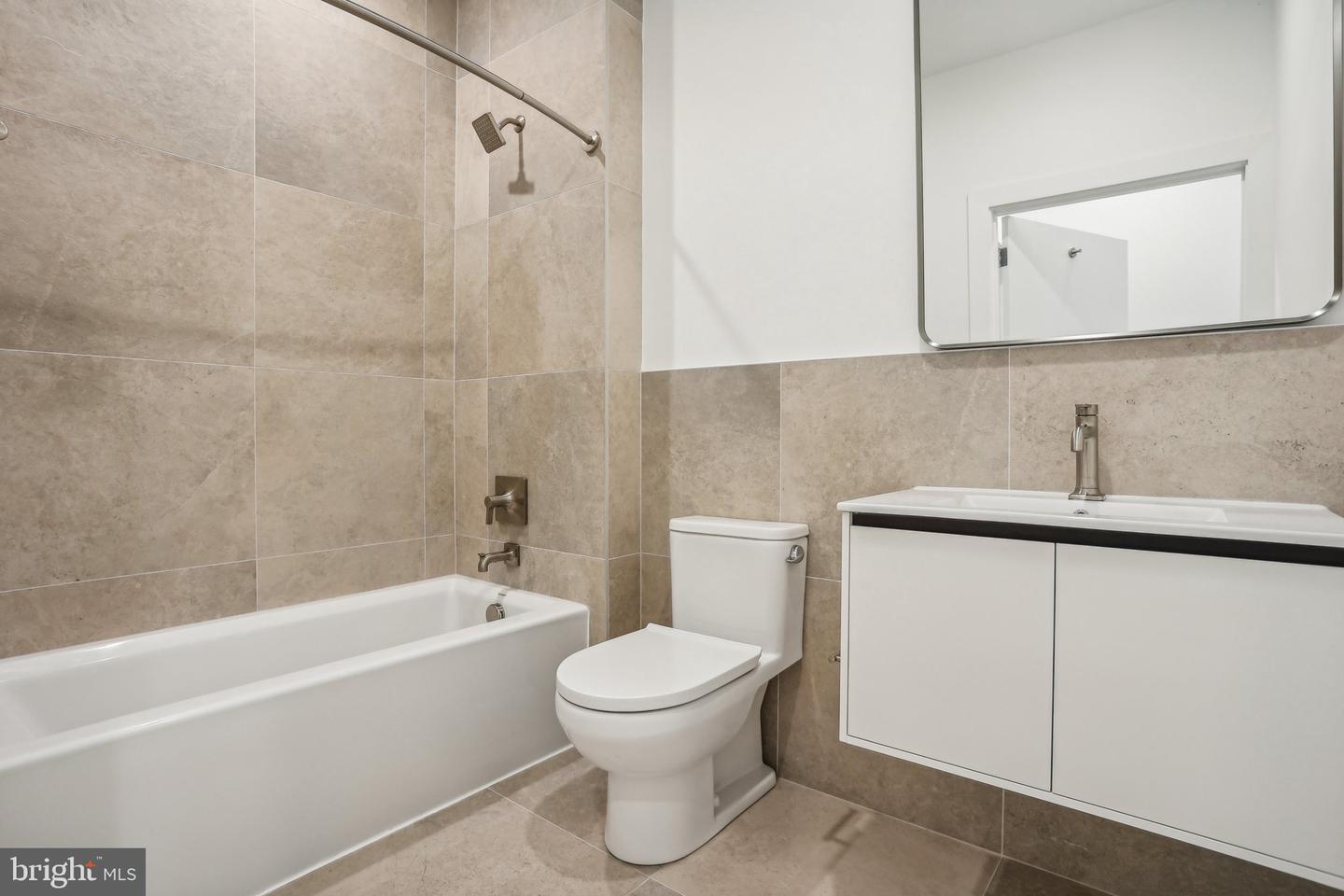 1731 Tilghman St #404 Property Photo 17