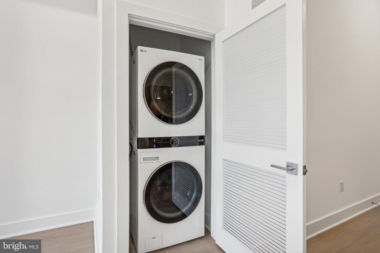 1731 Tilghman St #404 Property Photo 22