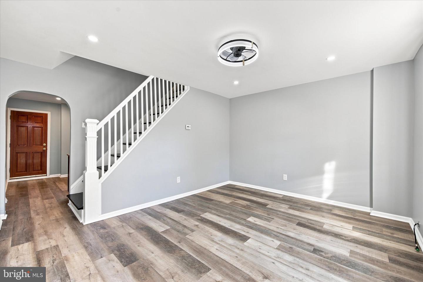 2645 Webb St Property Photo 5