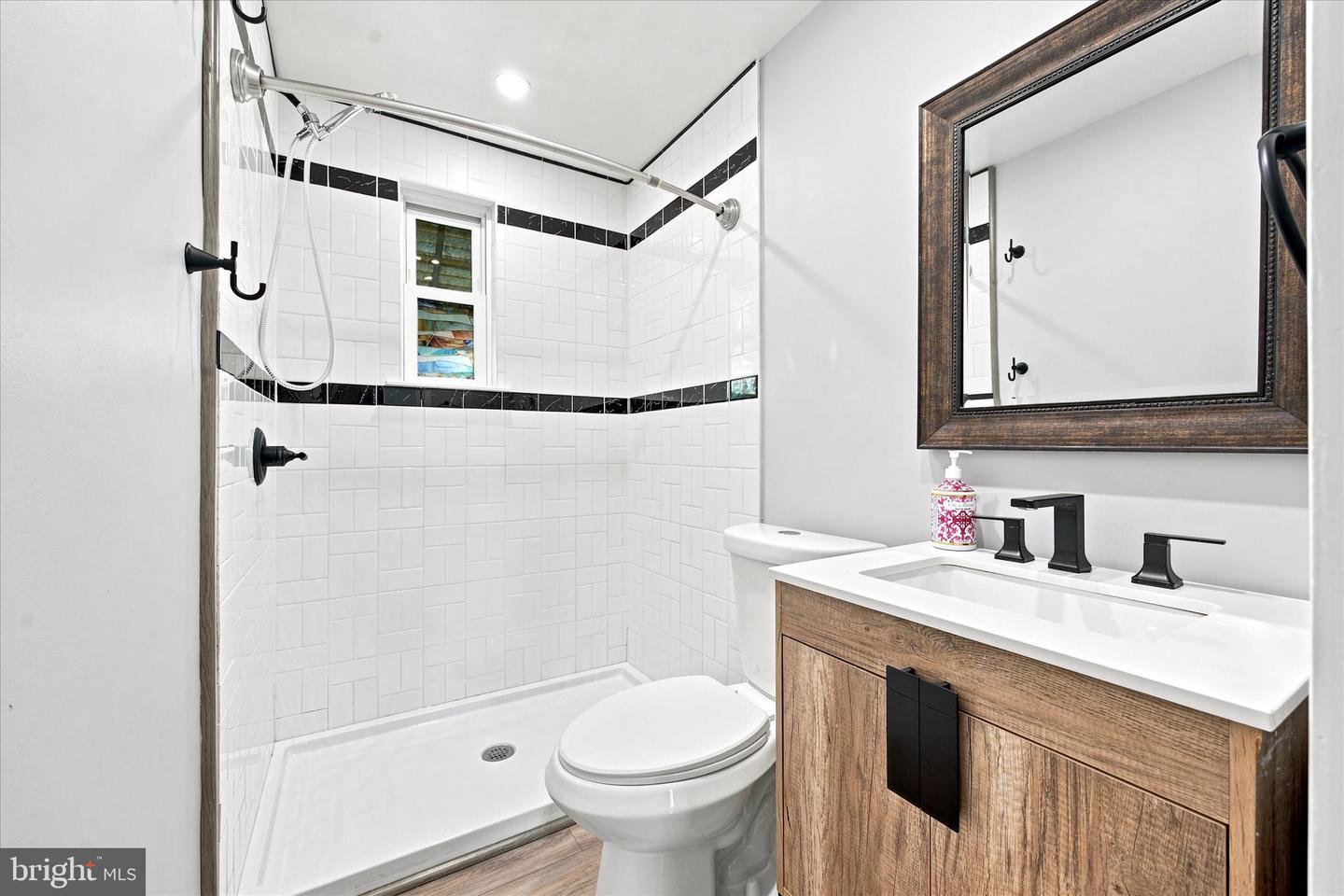 2645 Webb St Property Photo 15