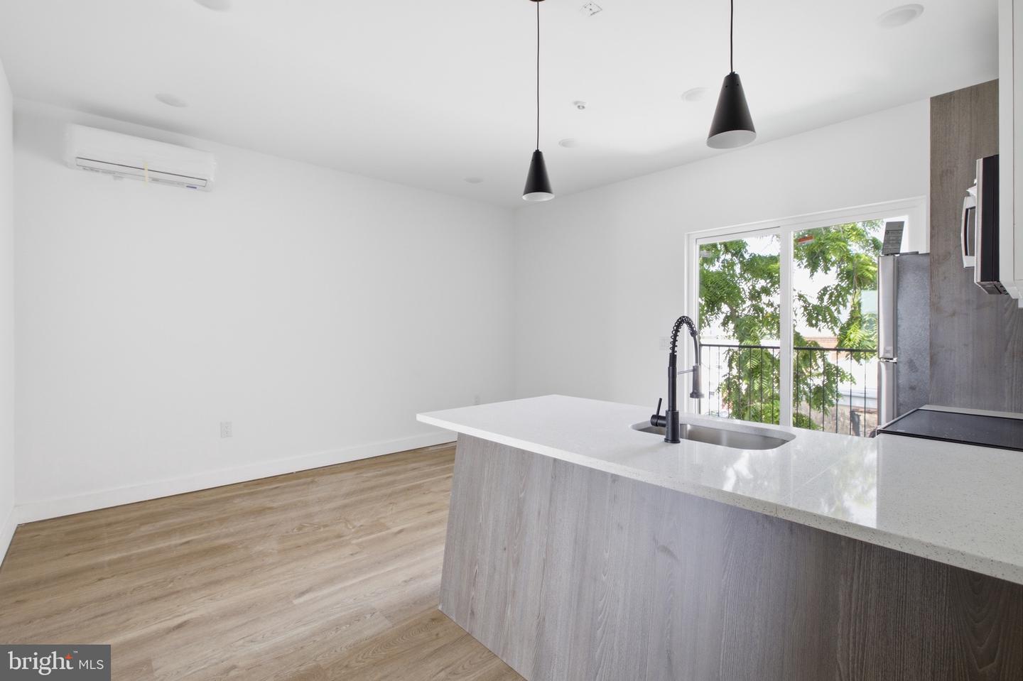 613 N Brooklyn St #9 Property Photo 1