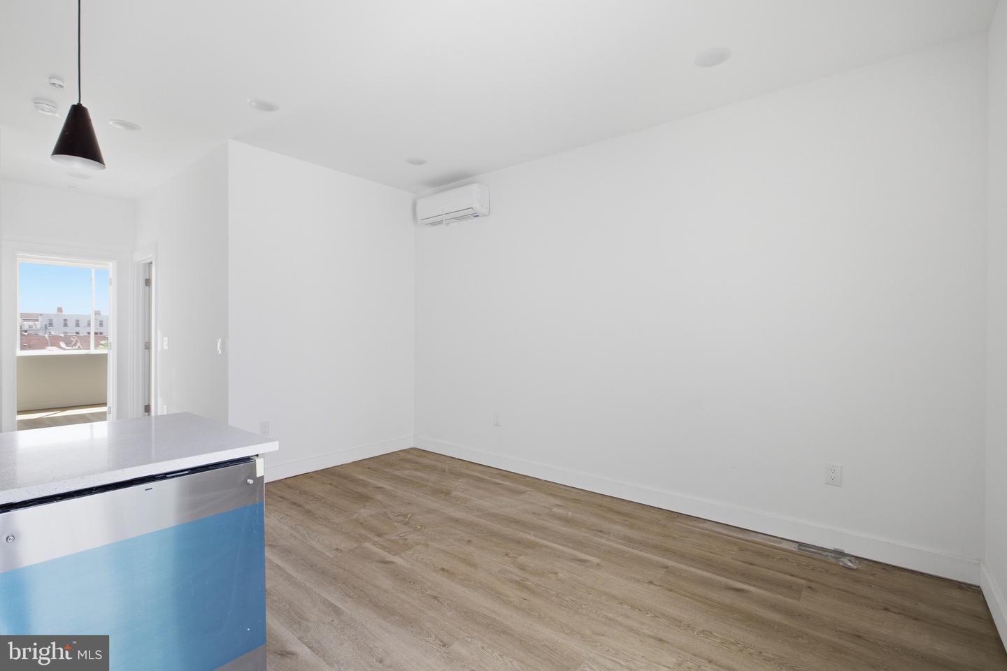 613 N Brooklyn St #9 Property Photo 7
