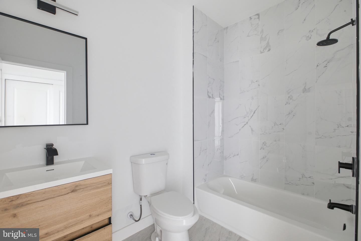 613 N Brooklyn St #9 Property Photo 8