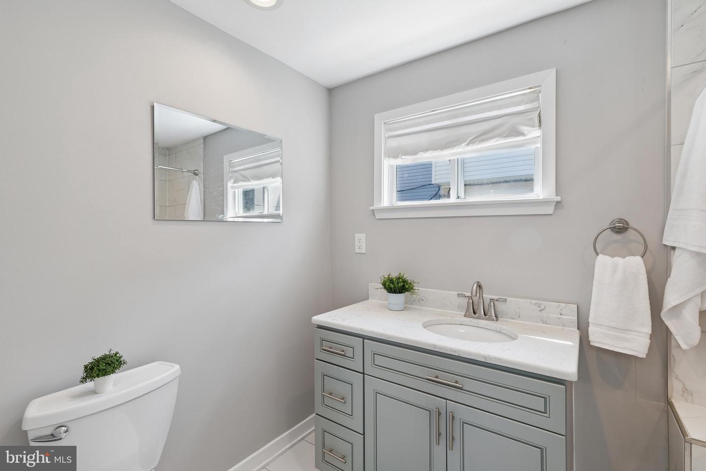 1838 Webster St Property Photo 13