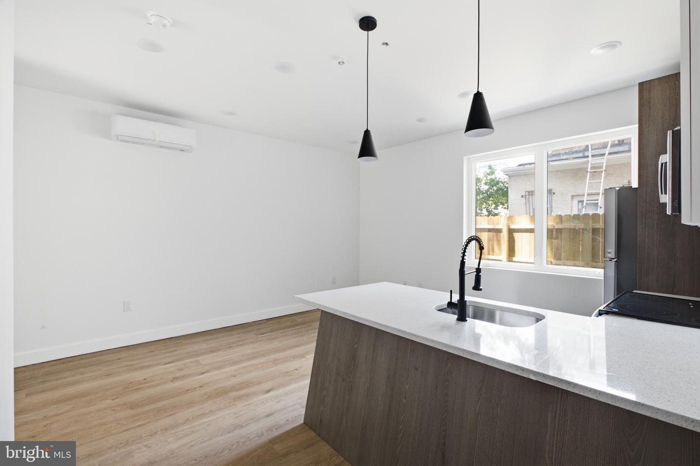 613 N Brooklyn St #5 Property Photo 1
