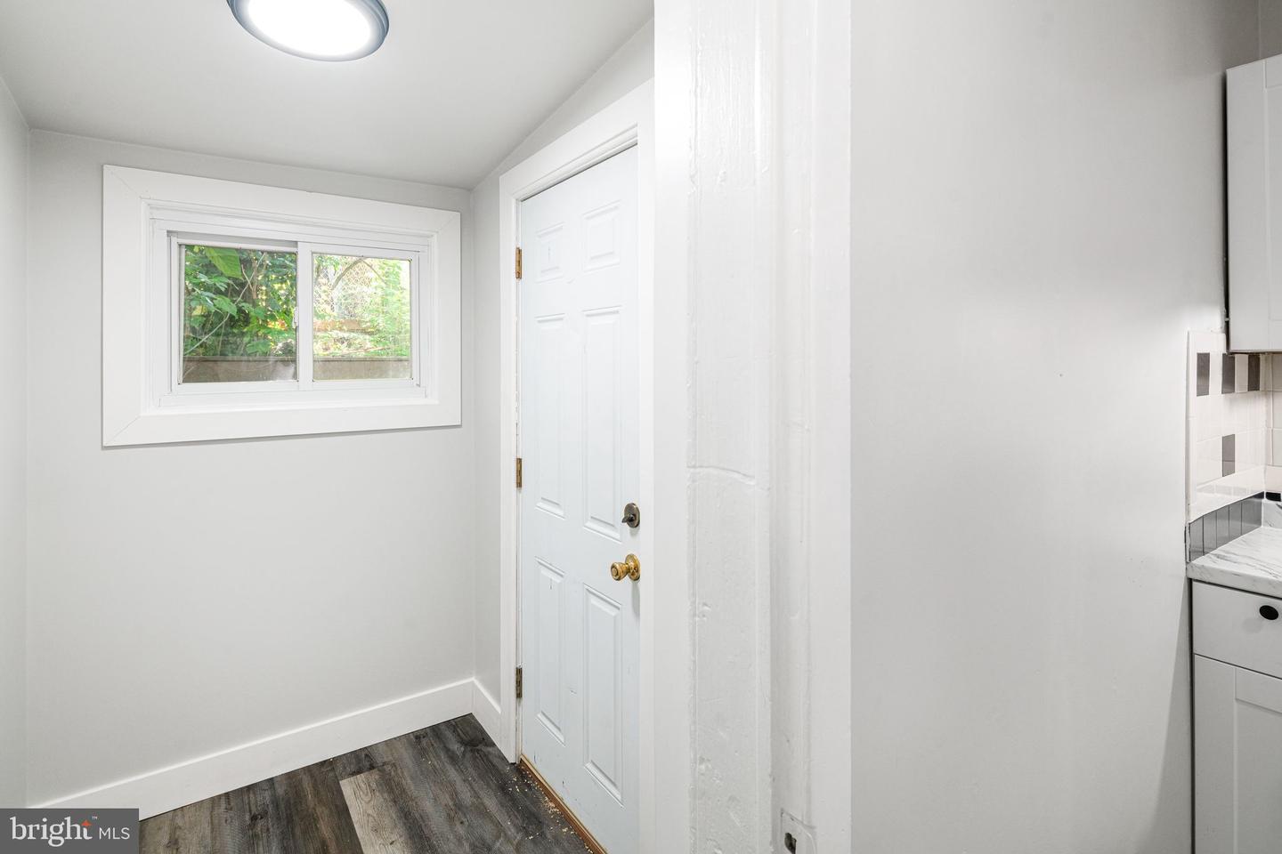 3836 Wyalusing Ave Property Photo 6