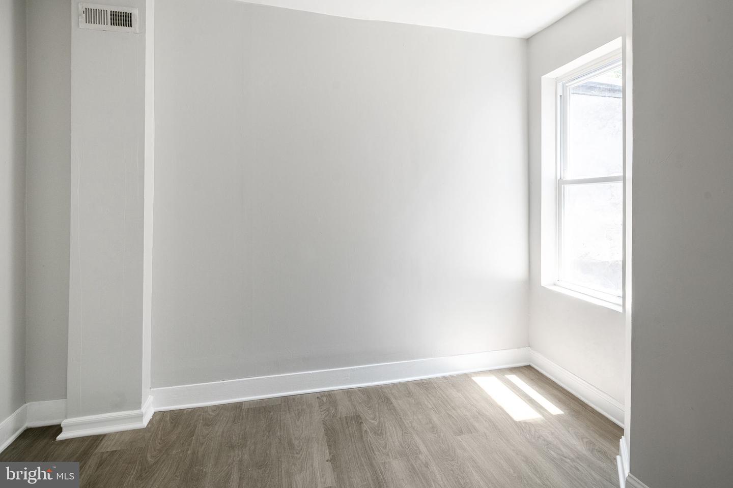 3836 Wyalusing Ave Property Photo 12