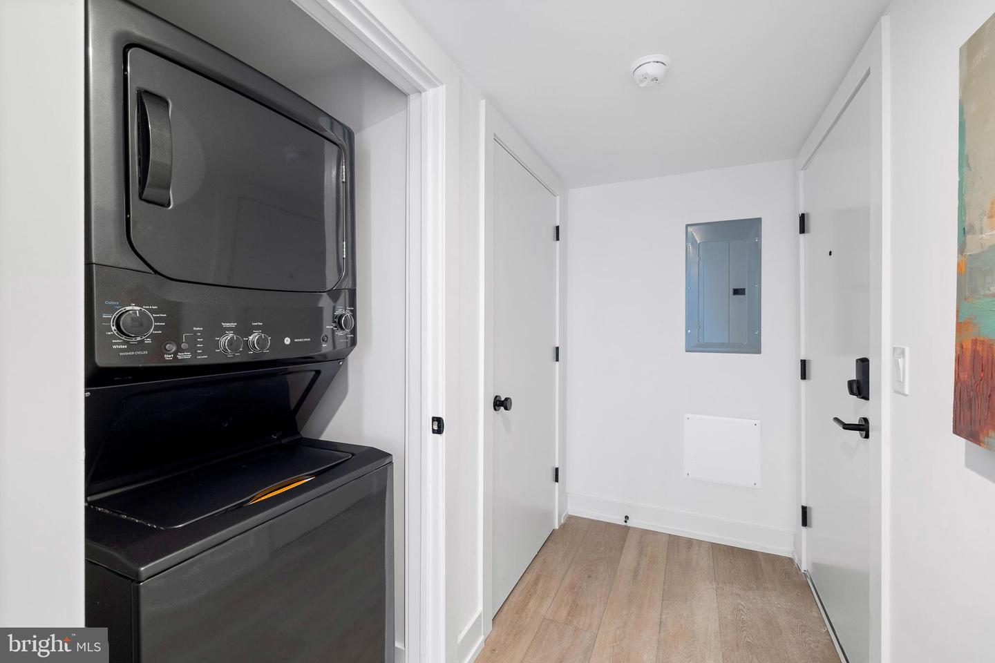 5200-10 Chester Ave #408 Property Photo 13