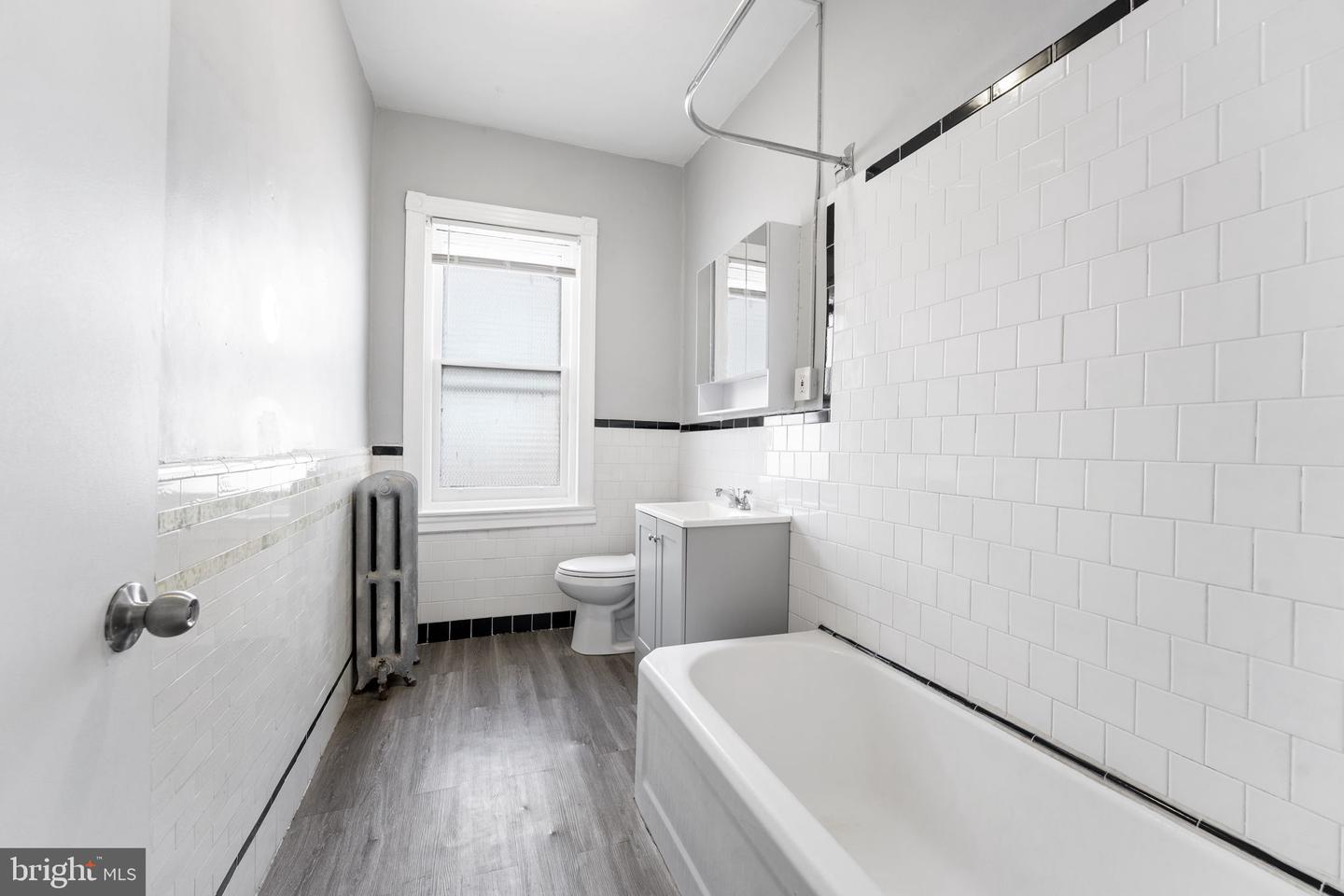 246 W Abbottsford Ave Property Photo 25