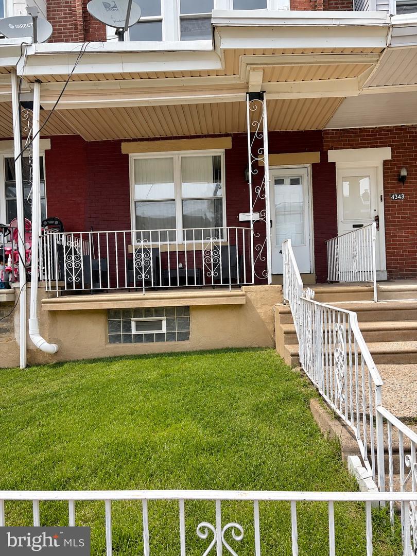 4341 Benner St Property Photo 1
