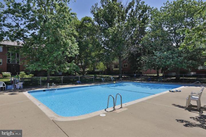 110-30 Byberry Rd #e2 Property Photo 14