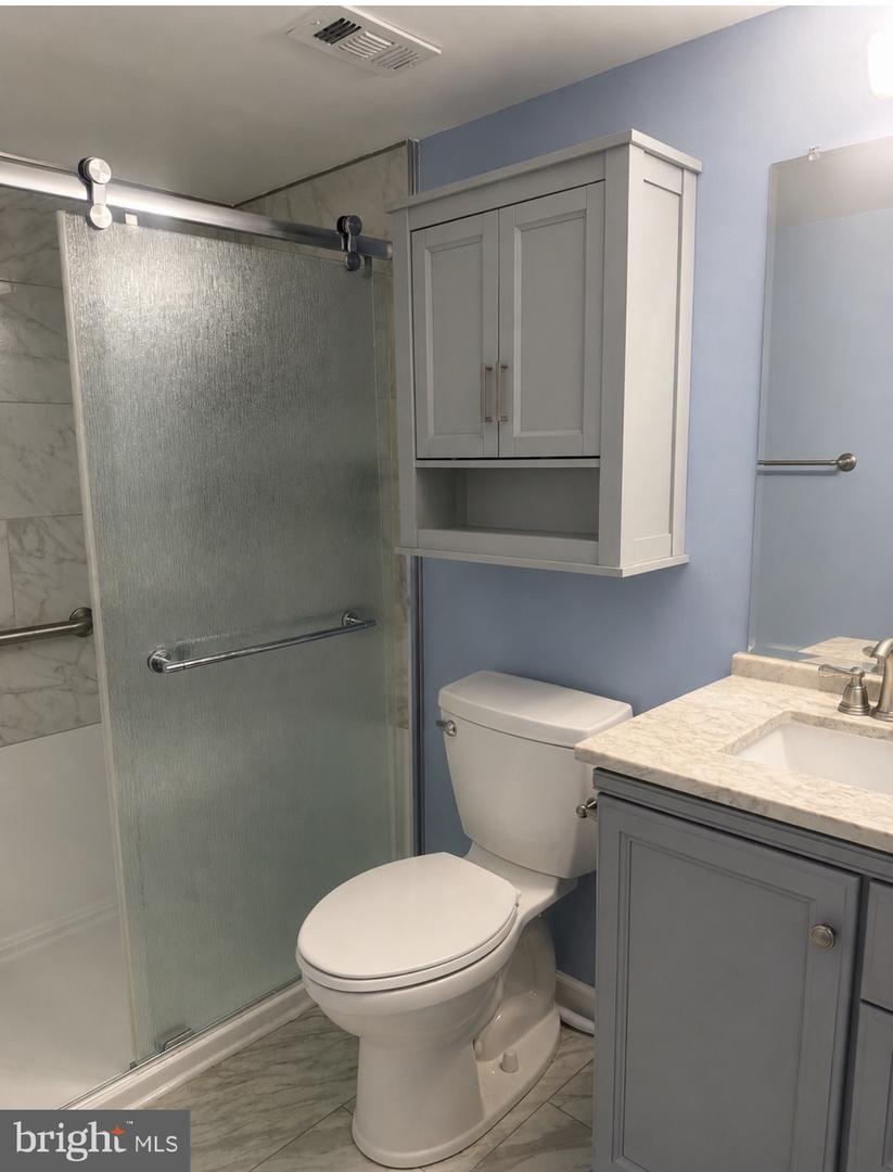 7600 E Roosevelt Blvd #304 Property Photo 3