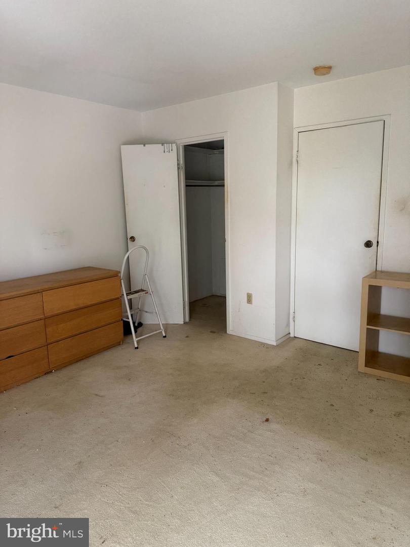 7600 E Roosevelt Blvd #304 Property Photo 5