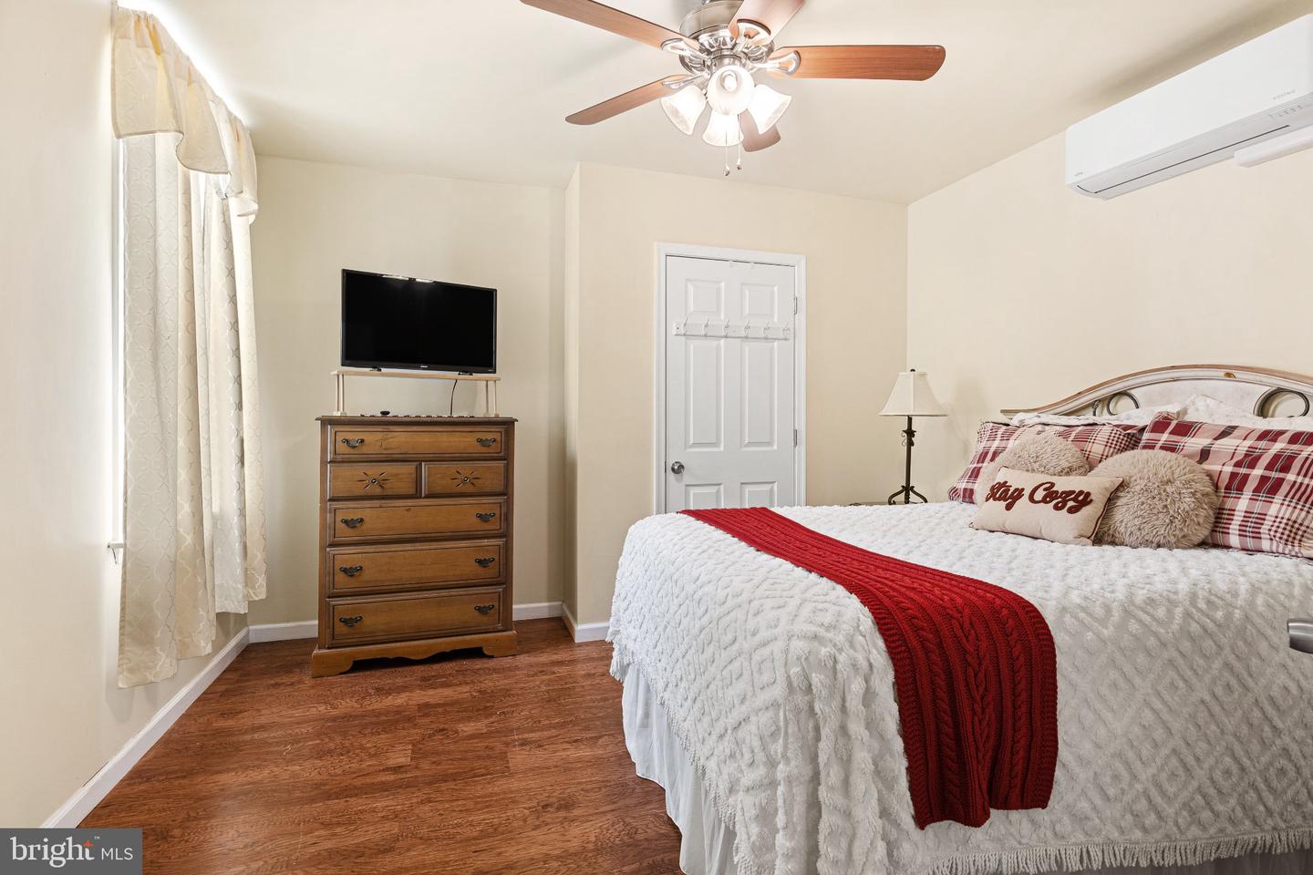 1352 Marlborough St Property Photo 21