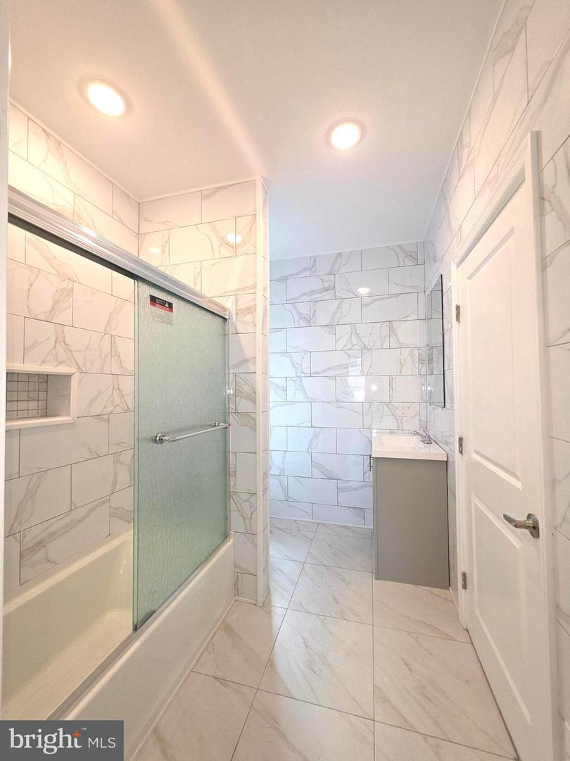 5520 Master St Property Photo 10