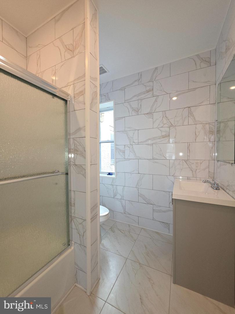 5520 Master St Property Photo 13