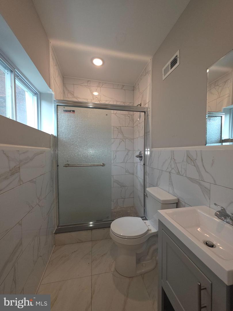 5520 Master St Property Photo 21