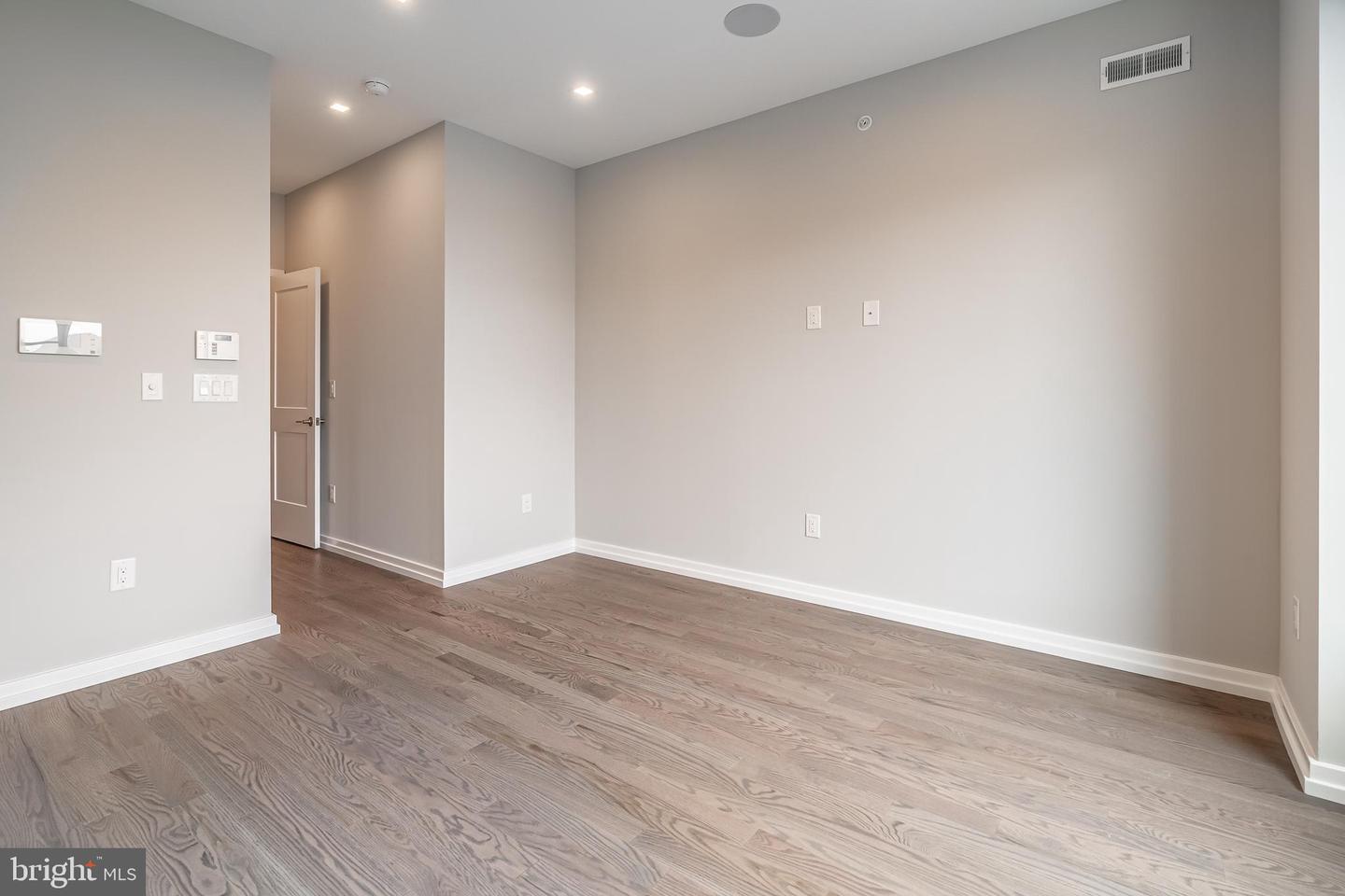 2233 Kimball St Property Photo 17