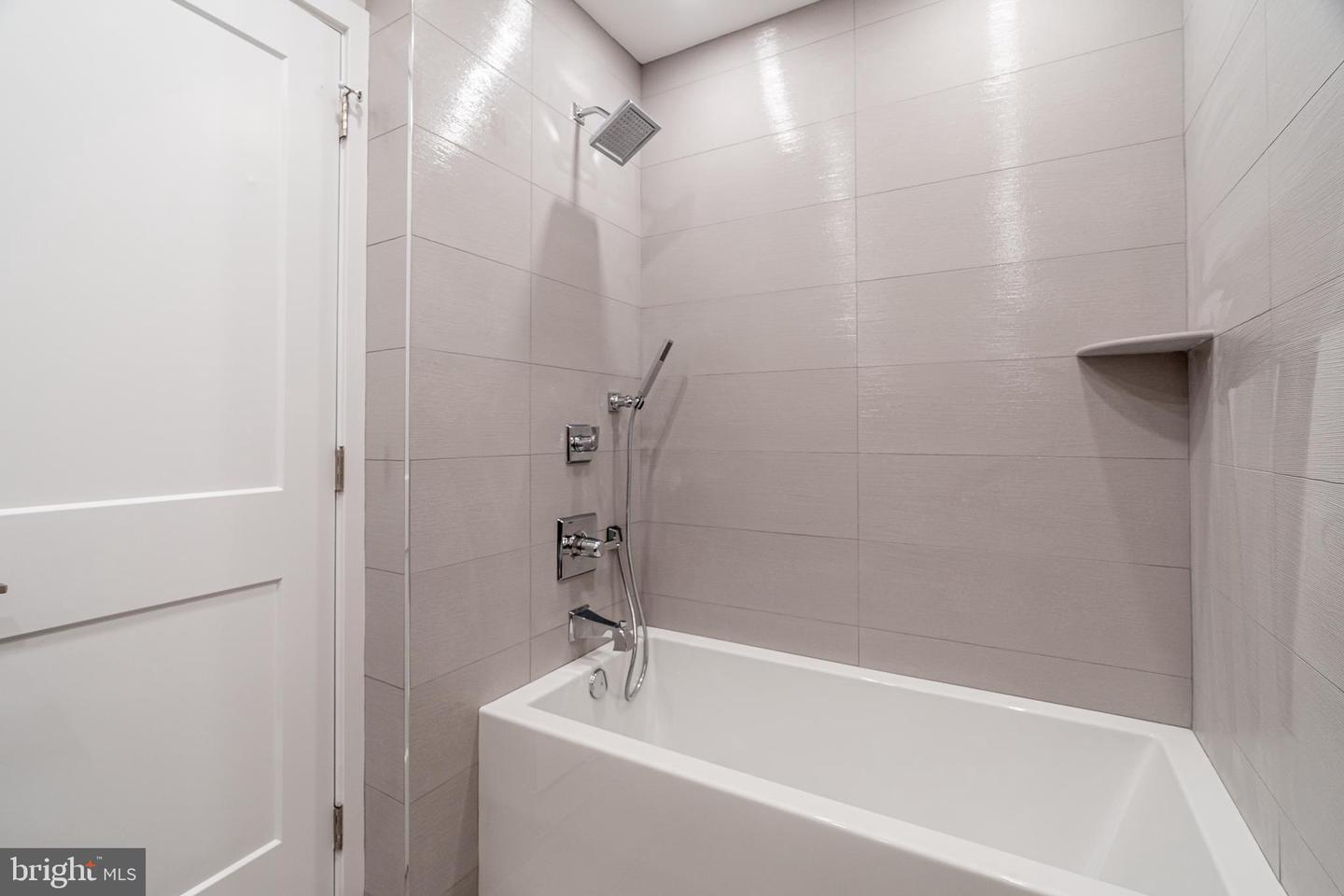 2233 Kimball St Property Photo 23