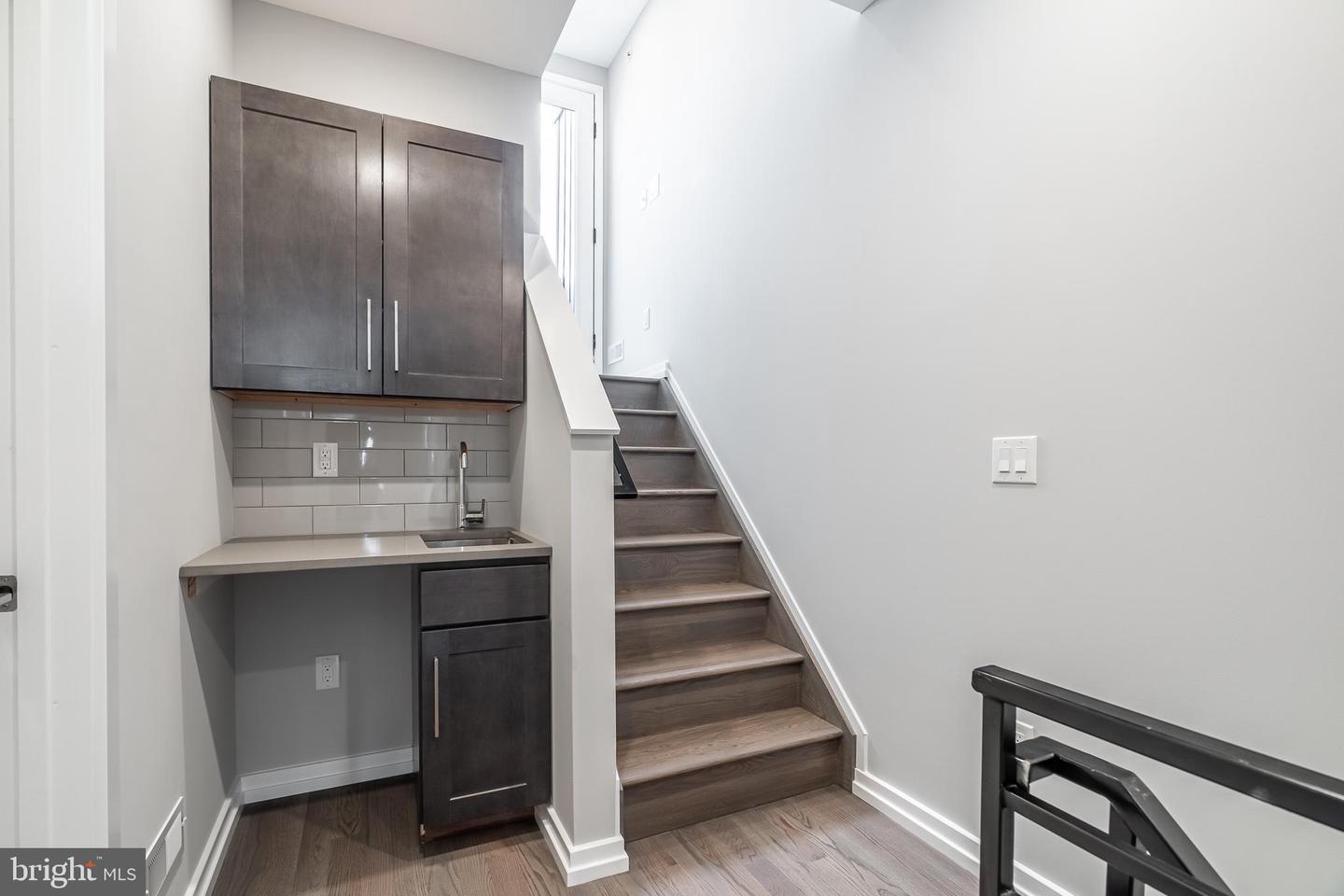 2233 Kimball St Property Photo 34