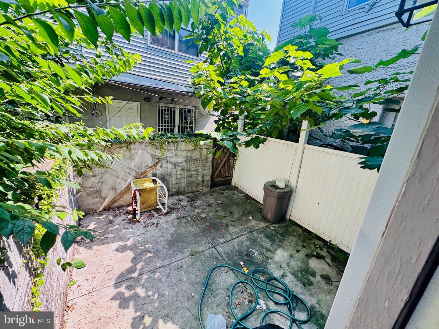 2817 Cantrell St Property Photo 4