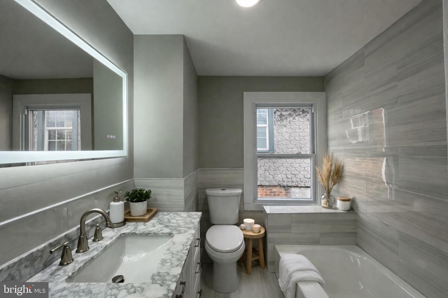 107 Kingsley St Property Photo 3