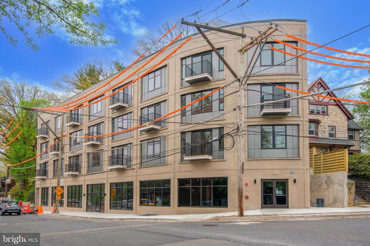 367 W Hortter St #204 Property Photo 16